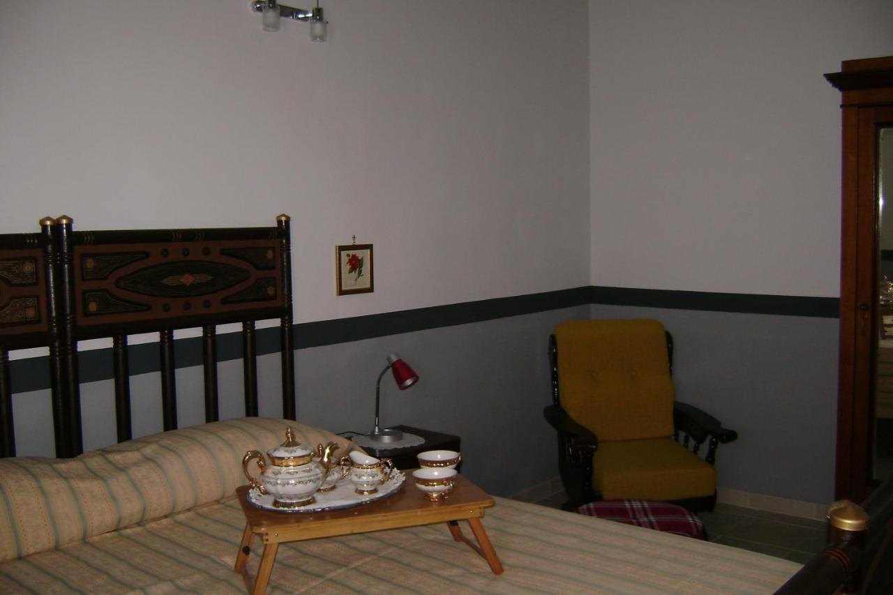 B&B Ex Magazzeno Barlotti Paestum Exterior foto